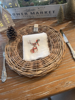 Stoffservietten mit weihnachtlichen Hirschmotiven
